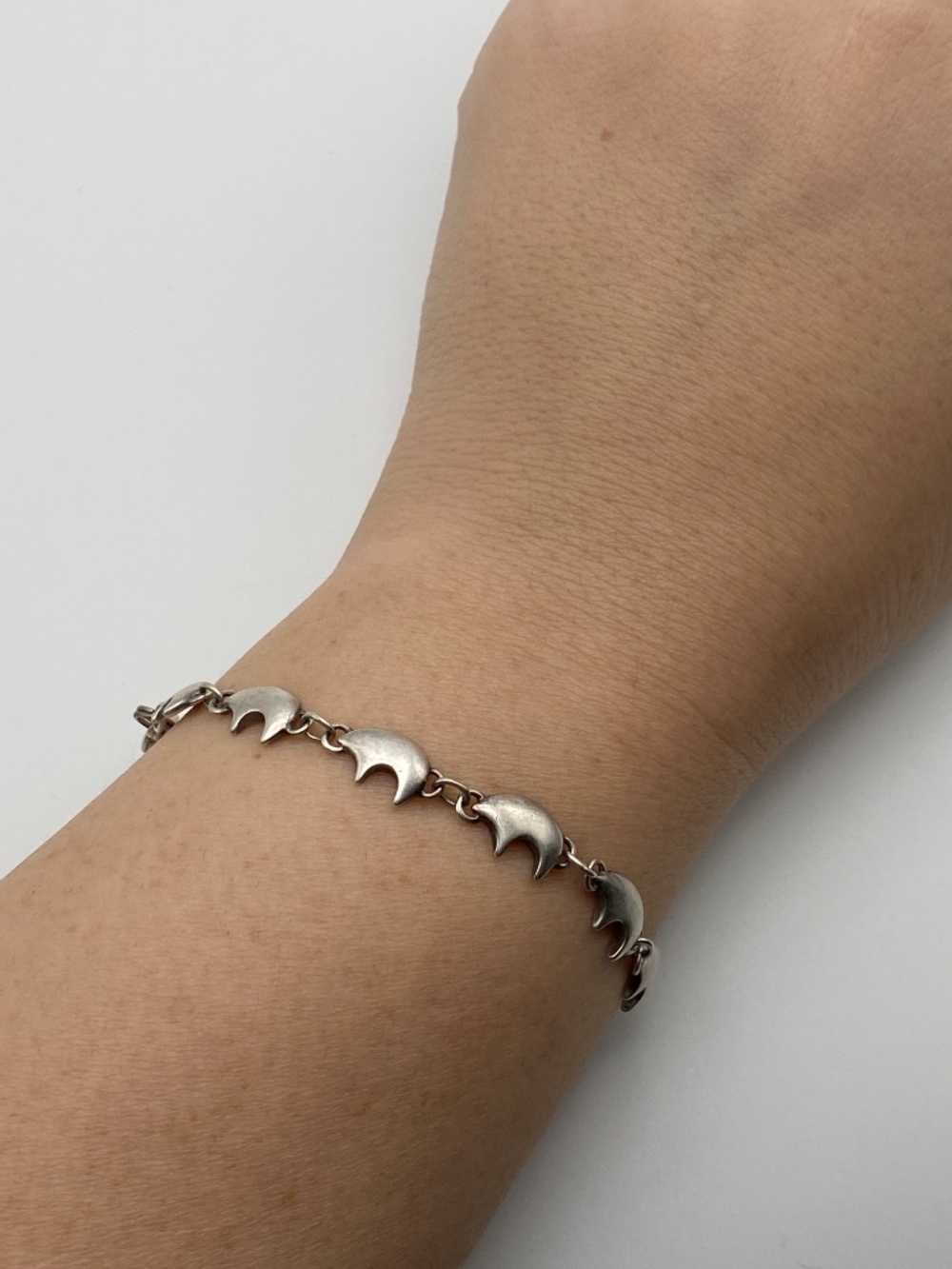 Vintage 925 Sterling Silver Bear Bracelet Repeating Animal Southwest Minimalist